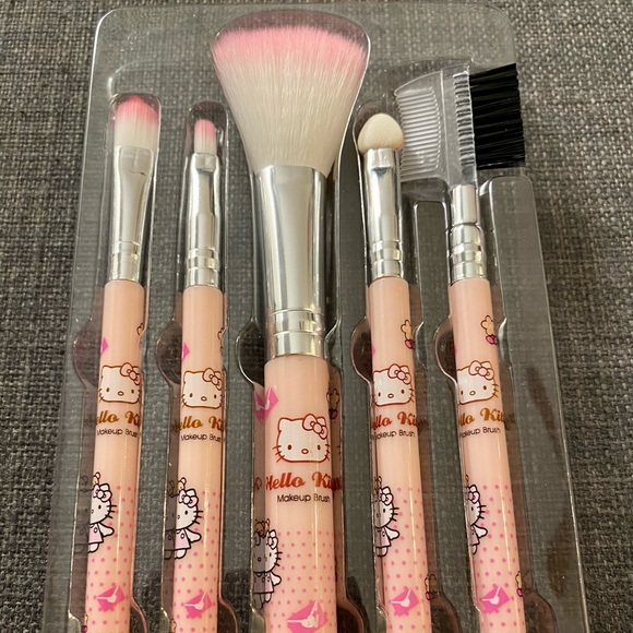 Hello Kitty Pink Makeup Brush Set Blush Eyeshadow Kawaii Cute Girl Cosmetic Eye - Picture 1 of 4